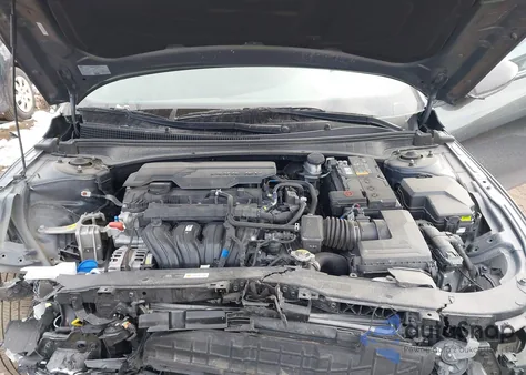 2024 Hyundai Elantra Se z USA, uszkodzony, nr VIN KMHLL4DG2RU765215